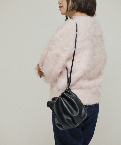 Firsthand（ファーストハンド）の「Firsthand/ファーストハンド レザー 3WAY キンチャクバッグ / 牛革 / 撥水レザー（ハンドバッグ・レディース・ブラック・ONE SIZE）」の8枚目の写真