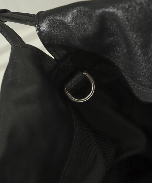 Firsthand（ファーストハンド）の「Firsthand/ファーストハンド レザー 3WAY キンチャクバッグ / 牛革 / 撥水レザー（ハンドバッグ・レディース・ブラック・ONE SIZE）」の19枚目の写真