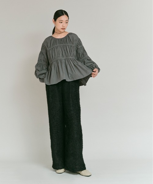 W:Huku(フーク)の「タイプライター 切り替え シャーリング トップス /Cotton Typewriter Shirring Flare Top(シャツ/ブラウス・レディース・オフホワイト/グレー/ブラック・FREE)」の13枚目の写真