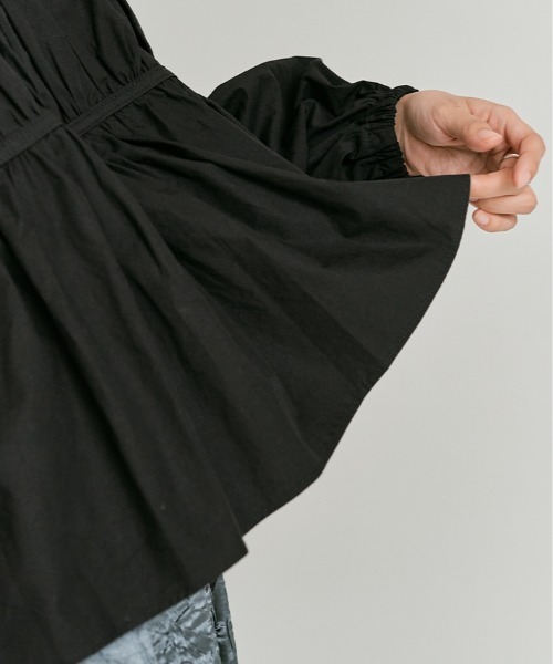 W:Huku(フーク)の「タイプライター 切り替え シャーリング トップス /Cotton Typewriter Shirring Flare Top(シャツ/ブラウス・レディース・オフホワイト/グレー/ブラック・FREE)」の15枚目の写真