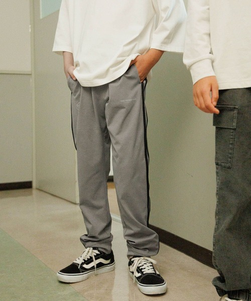 GLOBAL WORK（グローバルワーク）の「スゴラクストレッチリブパンツ/575618（その他パンツ・キッズ・チャコールグレー/グレー/カーキ/ブラック・160cm/150cm/140cm/130cm）」の3枚目の写真