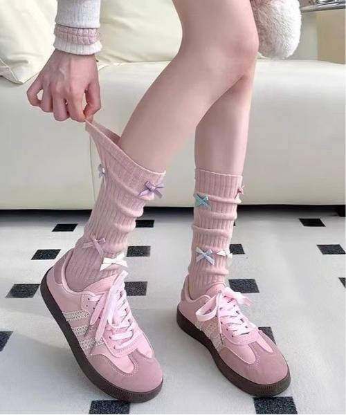 Burner(バーナー)の「【OKUOKU 0909】マルチ リボン付き ガーリーソックス oku-socks-806622335886-11(ソックス/靴下・レディース・オフホワイト/ホワイト/ブルーグレー/スモークピンク/ブラック・FREE)」の5枚目の写真