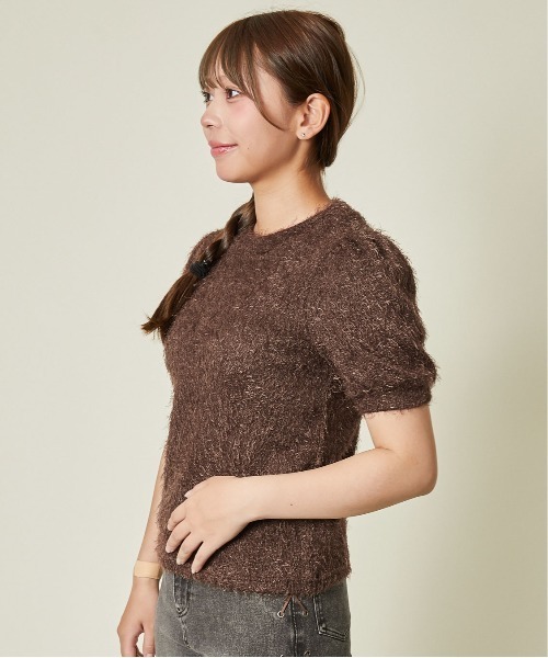 GORGE(ゴージ)の「【ふわもこ映え】シャギー半袖トップス/シンプルなのに盛れる(Tシャツ/カットソー・レディース・グレイッシュベージュ/オフホワイト/ブラウン・F)」の6枚目の写真