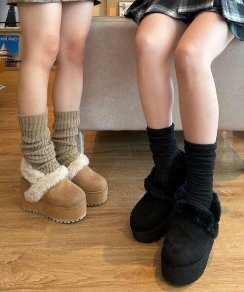 ESPERANZA（エスペランサ）の「SNSで話題！厚底2WAYフェイクムートンサボ（ブーツ・レディース・キャメル/ブラック系/アイボリー系2・S/M/L/LL）」の4枚目の写真