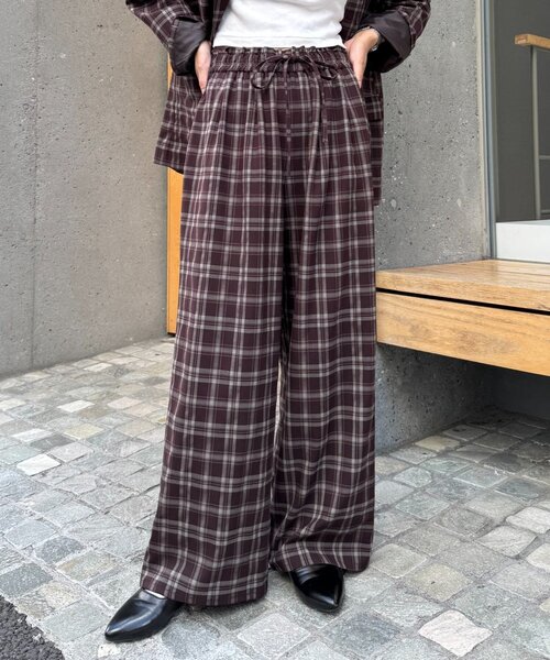 WILLOW（ウィロー）の「【willow】チェックイージーパンツ（その他パンツ・レディース・ネイビー/ブラウン・MEDIUM/SMALL）」の2枚目の写真