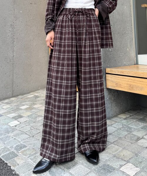 WILLOW（ウィロー）の「【willow】チェックイージーパンツ（その他パンツ・レディース・ネイビー/ブラウン・MEDIUM/SMALL）」の3枚目の写真