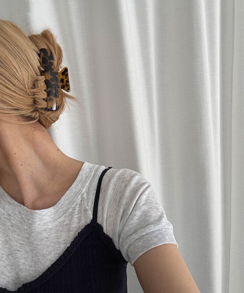 CANAL JEAN(キャナルジーン)の「Pt スクエアヘアクリップ(バレッタ/ヘアクリップ・レディース・ブラウン/ブラウン系その他/オリーブ・ONE SIZE)」の3枚目の写真