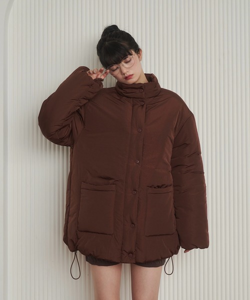 REMOON（リムーン）の「スタンドカラーボリュームミディコート（ダウンジャケット/コート・レディース・アイボリー/イエロー/ブラウン・FREE）」の2枚目の写真