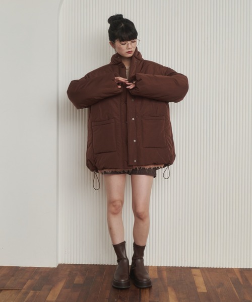 REMOON（リムーン）の「スタンドカラーボリュームミディコート（ダウンジャケット/コート・レディース・アイボリー/イエロー/ブラウン・FREE）」の6枚目の写真