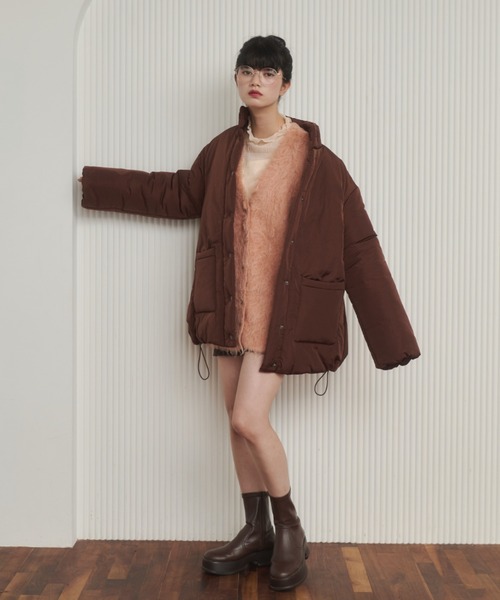 REMOON（リムーン）の「スタンドカラーボリュームミディコート（ダウンジャケット/コート・レディース・アイボリー/イエロー/ブラウン・FREE）」の7枚目の写真