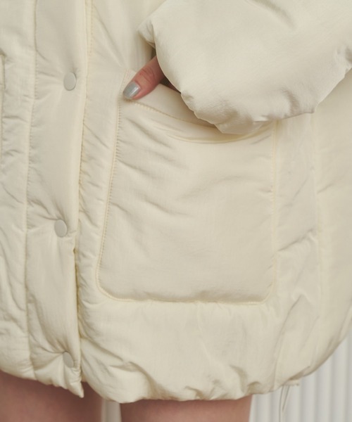 REMOON（リムーン）の「スタンドカラーボリュームミディコート（ダウンジャケット/コート・レディース・アイボリー/イエロー/ブラウン・FREE）」の17枚目の写真
