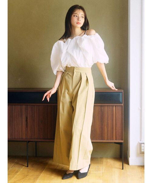 TONAL(トーナル)の「バックリボンワイドパンツ(その他パンツ・レディース・ベージュ/ブラック・MEDIUM)」の4枚目の写真