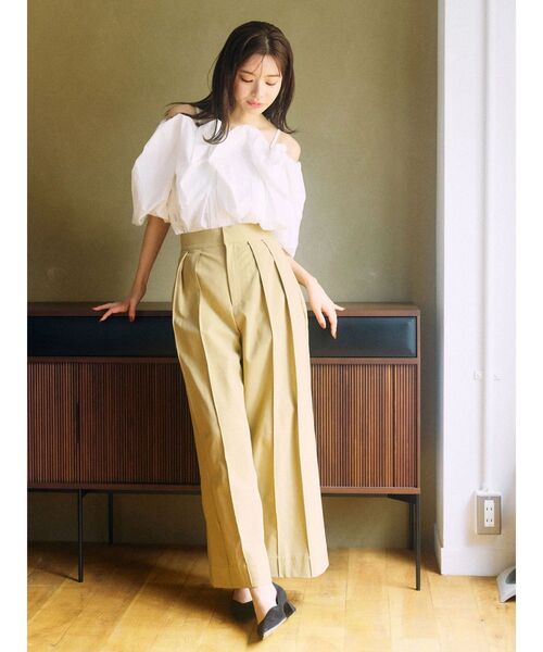 TONAL(トーナル)の「バックリボンワイドパンツ(その他パンツ・レディース・ベージュ/ブラック・MEDIUM)」の5枚目の写真