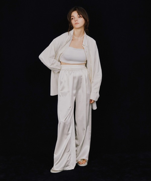 LIENCOEUR（リアンクール）の「ラスターサテンストレートパンツ（その他パンツ・レディース・アイボリー/ブラック/イエロー・FREE）」の8枚目の写真