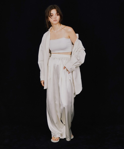 LIENCOEUR（リアンクール）の「ラスターサテンストレートパンツ（その他パンツ・レディース・アイボリー/ブラック/イエロー・FREE）」の10枚目の写真