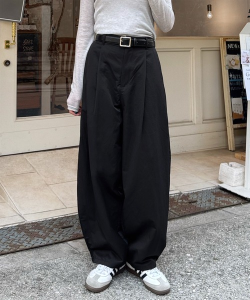 LE MORE(リモア)の「タックカーブパンツ(その他パンツ・レディース・ブラウン/ブラック/カーキ・FREE)」の2枚目の写真
