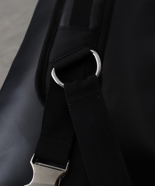 welise（ウェライズ）の「【welise×ADAMPATEK】アーティフィシャルレザー ギミックワンショルダーバッグ（ショルダーバッグ・メンズ・ブラック・FREE）」の13枚目の写真