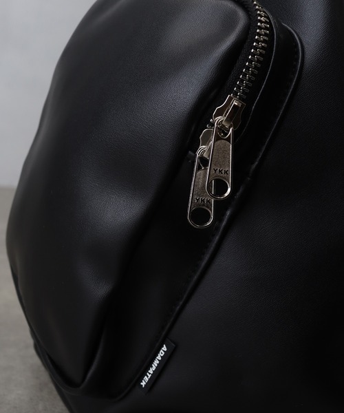 welise（ウェライズ）の「【welise×ADAMPATEK】アーティフィシャルレザー ギミックワンショルダーバッグ（ショルダーバッグ・メンズ・ブラック・FREE）」の7枚目の写真