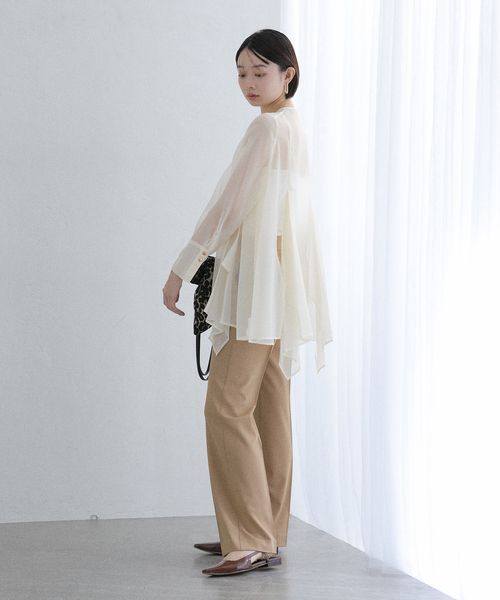 La TOTALITE（ラトータリテ）の「【洗える】ヘムフレアシアーチュニック（シャツ/ブラウス・レディース・アイボリー/キャメル・38/36）」の5枚目の写真