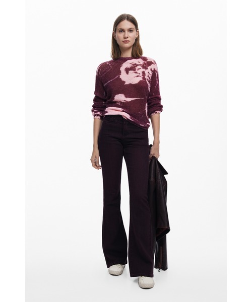 Desigual(デシグアル)の「バーガンディウォッシュフレアジーンズ(デニムパンツ・レディース・レッド・36/38/40/44/34/42)」の4枚目の写真
