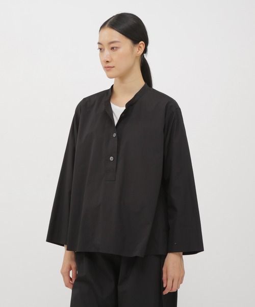 新品タグ付き マーガレット・ハウエル 黒ブラウス 綿１００% FINE COTTON POPLIN SHIRT（シャツ/ブラウス）｜MARGARET HOWELL