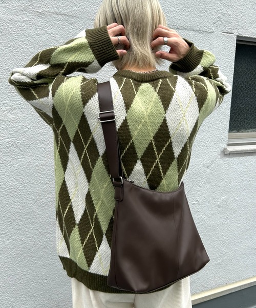 B.R.U（ブル）の「フェイクレザー2WAYショルダーバッグ（ショルダーバッグ・メンズ・ブラック/ブラウン・FREE）」の6枚目の写真