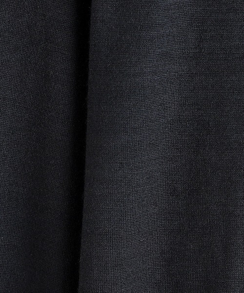 marka（マーカ）の「marka / マーカ：CREW NECK -2/72 WOOL SINGLE JERSEY WASHABLE-：M25C21CS02C[COR]（Tシャツ/カットソー・メンズ・ブラック・M/S）」の3枚目の写真