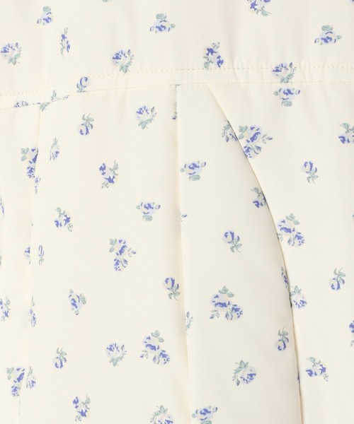 Heather(ヘザー)の「スタンドギャザーミドルブルゾン 593654(ブルゾン・レディース・ブラック系その他/アイボリー/ブラック/ホワイト系その他・FREE)」の5枚目の写真