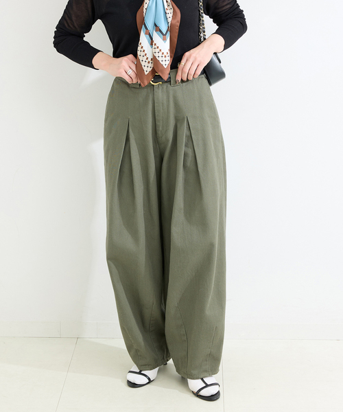 B.C STOCK(ベーセーストック)の「《追加》【WEB限定】ウォッシャブル / ヘビードリルタックバギーチノ(チノパンツ・レディース・ベージュ/カーキ・SMALL/MEDIUM)」の2枚目の写真