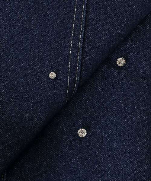 MAJESTIC LEGON（マジェスティックレゴン）の「スリットビジューフレアデニムパンツ（デニムパンツ・レディース・ネイビー/サックスブルー/ブルー・SMALL/MEDIUM）」の16枚目の写真