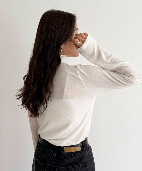 fredy emue（フレディエミュ）の「ウールブレンドシアータートルプルオーバー（その他トップス・レディース・ライトグレー/ブラック/グレイッシュベージュ/ブラック系その他/オフホワイト・38）」の7枚目の写真