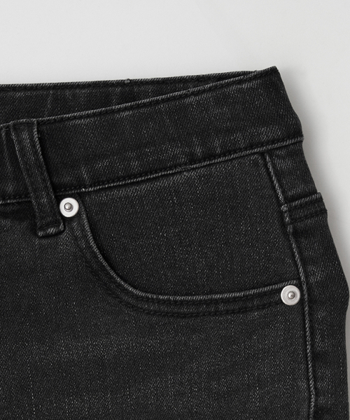 RONRON(ロンロン)の「BACK HEART STITCH POCKET BOOTSCUT DENIM SPAN PANTS GREY(デニムパンツ・レディース・その他・SMALL/MEDIUM)」の4枚目の写真