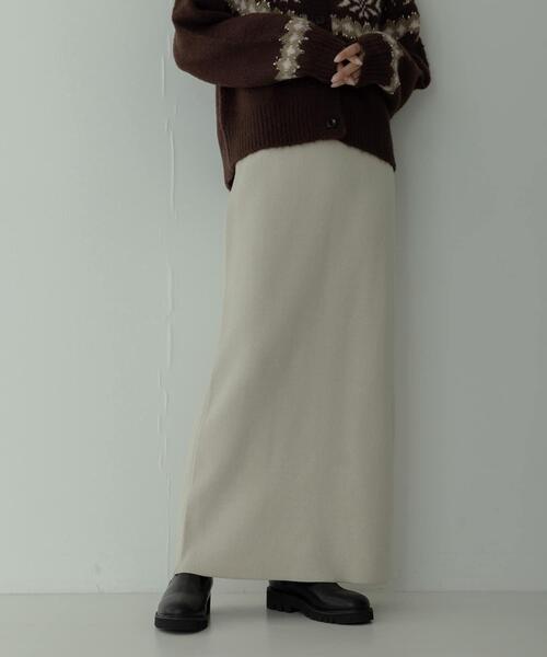 URBAN RESEARCH Sonny Label(アーバンリサーチサニーレーベル)の「『WEB限定』『毛玉防止』ミラノリブIラインニットスカート(スカート・レディース・チャコールグレー/ブラック/アイボリー・FREE)」の2枚目の写真