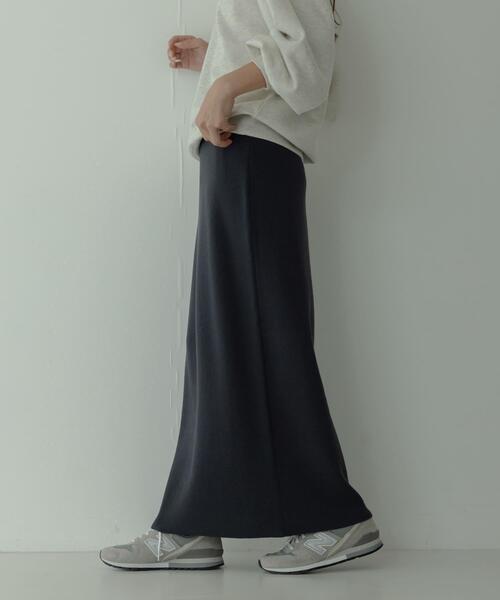 URBAN RESEARCH Sonny Label(アーバンリサーチサニーレーベル)の「『WEB限定』『毛玉防止』ミラノリブIラインニットスカート(スカート・レディース・チャコールグレー/ブラック/アイボリー・FREE)」の15枚目の写真
