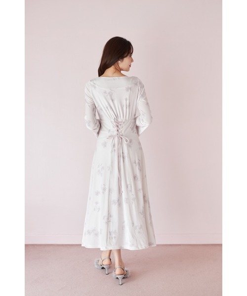 tocco closet(トッコ クローゼット)の「バックレースアップドレープネックフラワープリントベロアワンピース(ワンピース・レディース・ピンクベージュ/グレー・M)」の14枚目の写真