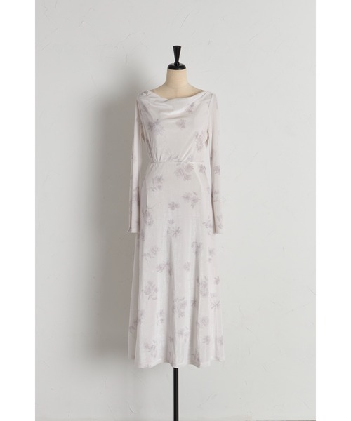 tocco closet(トッコ クローゼット)の「バックレースアップドレープネックフラワープリントベロアワンピース(ワンピース・レディース・ピンクベージュ/グレー・M)」の20枚目の写真