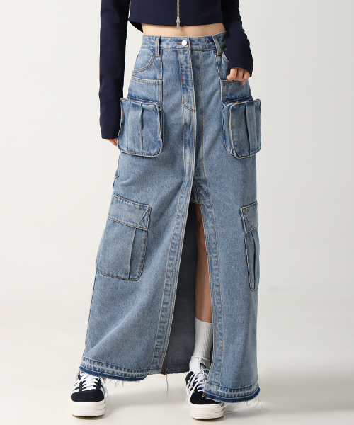 AVANDRESS(アバンドレス )の「Evelyn Long Denim Skirt VINTAGE BLUE(スカート・レディース・ブルー・LARGE/MEDIUM/SMALL)」の11枚目の写真