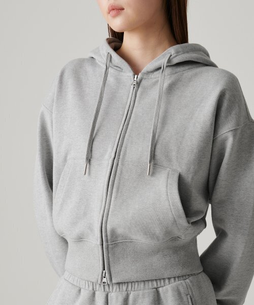 MUSINSA STANDARD WOMAN（ムシンサスタンダードウーマン）の「ウィメンズボリュームクロップフードパーカージップアップ[ミディアムグレー]（パーカー・レディース・その他・SMALL/MEDIUM/LARGE/X-SMALL/X-LARGE）」の13枚目の写真