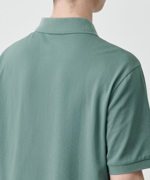 MUSINSA STANDARD（ムシンサスタンダード）の「【クールタンダード】ピケポロシャツ【ライトカーキ】（ポロシャツ・メンズ・その他・MEDIUM/X-LARGE/XX-LARGE）」の4枚目の写真
