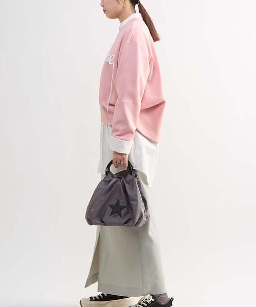 CONVERSE TOKYO（コンバーストウキョウ）の「ACRYLIC HANDLE BALLOON SHOULDER BAG（ショルダーバッグ・レディース・ブラック/ベージュ/グレー・FREE）」の10枚目の写真