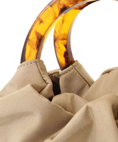 CONVERSE TOKYO（コンバーストウキョウ）の「ACRYLIC HANDLE BALLOON SHOULDER BAG（ショルダーバッグ・レディース・ブラック/ベージュ/グレー・FREE）」の18枚目の写真