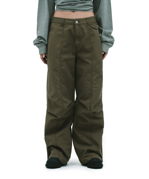 DEFGARMENTS（デフグラメンツ）の「STUD PARACHUTE PANTS [KHAKI]（その他パンツ・レディース・その他・X-SMALL/SMALL/MEDIUM/LARGE）」の2枚目の写真