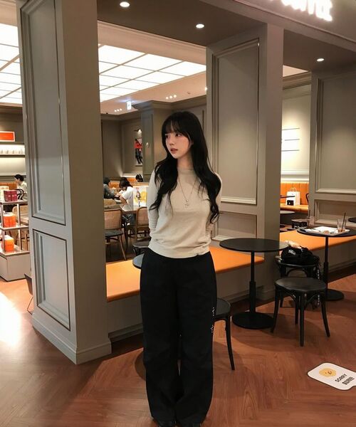 DEFGARMENTS（デフグラメンツ）の「STUD PARACHUTE PANTS [KHAKI]（その他パンツ・レディース・その他・X-SMALL/SMALL/MEDIUM/LARGE）」の6枚目の写真