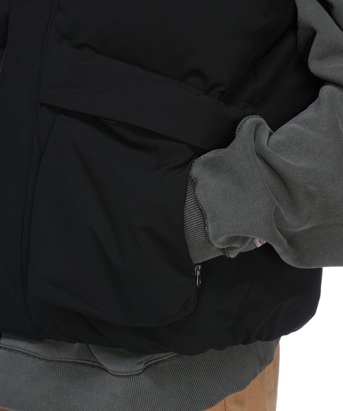 mihns closet（ミンズクローゼット）の「mihns closet (ミンズクローゼット) パデッド ストレッチ スタンドカラー 中綿ベスト（ダウンベスト・メンズ・ブラック/ホワイト・M/LL/L）」の10枚目の写真