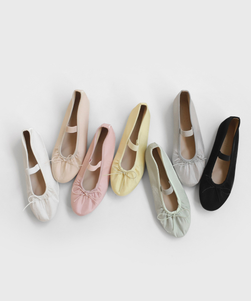 SAPPUN（サプン）の「Kayla サテン メリージェーン フラットシューズ (1cm)（バレエシューズ・レディース・シルバー/ブラック/ピンク/ホワイト/ベージュ/イエロー/ミント・22.5cm/23cm/23.5cm/24cm/24.5cm/25cm/25.5cm/22cm）」の8枚目の写真