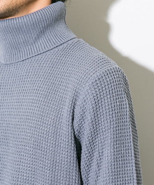 STUDIOUS（ステュディオス）の「【ZOZO限定】 STUDIOUSファインウールワッフルタートルネックニット（ニット/セーター・メンズ・ブラック/カーキ/ホワイト/ネイビー/グレー・2/1/3）」の13枚目の写真