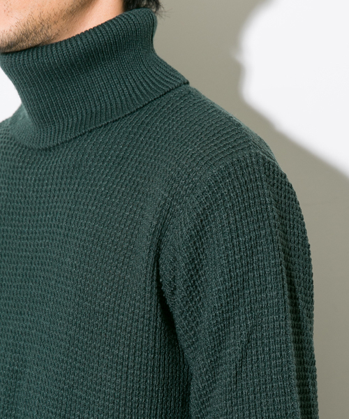 STUDIOUS（ステュディオス）の「【ZOZO限定】 STUDIOUSファインウールワッフルタートルネックニット（ニット/セーター・メンズ・ブラック/カーキ/ホワイト/ネイビー/グレー・2/1/3）」の14枚目の写真
