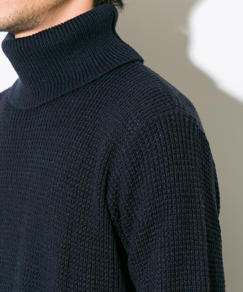 STUDIOUS（ステュディオス）の「【ZOZO限定】 STUDIOUSファインウールワッフルタートルネックニット（ニット/セーター・メンズ・ブラック/カーキ/ホワイト/ネイビー/グレー・2/1/3）」の15枚目の写真