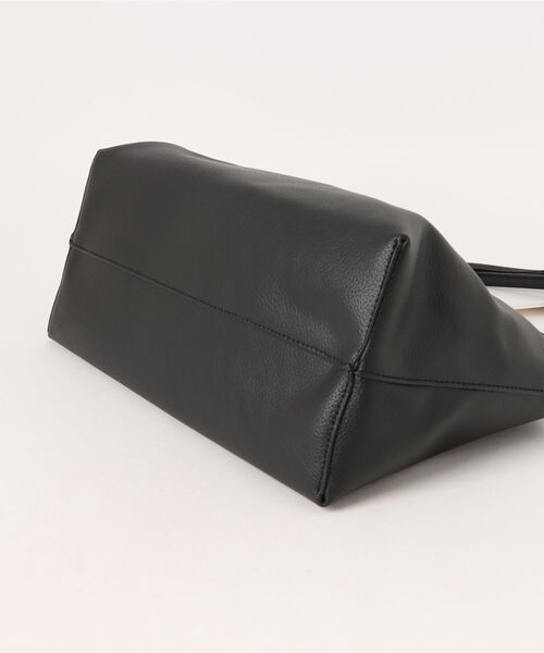 unnu（ユヌ）の「PUスクエアボストン（ボストンバッグ・レディース・ブラック/ダークブラウン・F）」の8枚目の写真