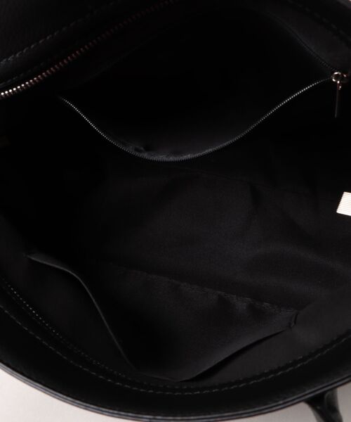 unnu（ユヌ）の「PUスクエアボストン（ボストンバッグ・レディース・ブラック/ダークブラウン・F）」の9枚目の写真